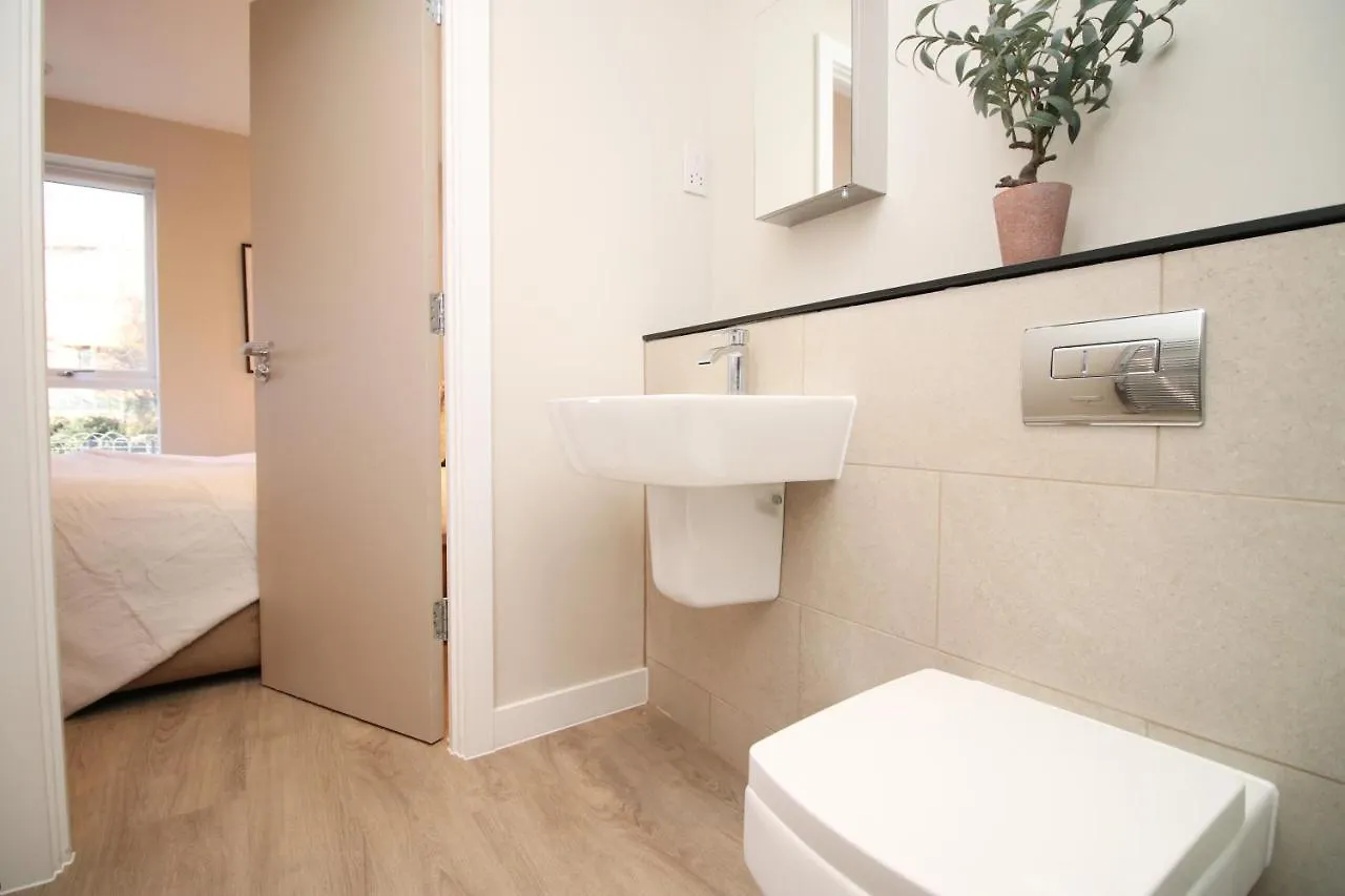 Casablanca Flat 4 By Mia Living Modern 2 Bedroom Apartment With Balcony Cardiff Storbritannien