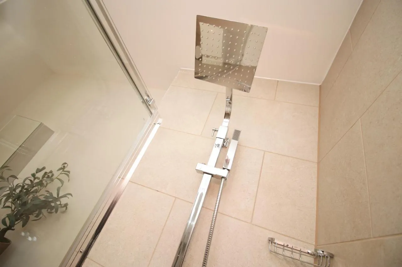 Casablanca Flat 4 By Mia Living Modern 2 Bedroom Apartment With Balcony Cardiff