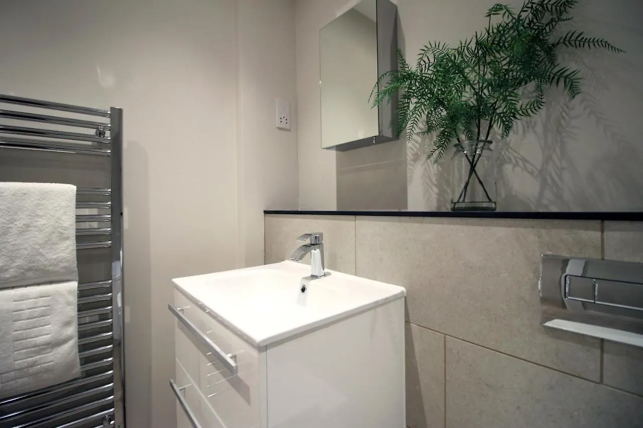 Casablanca Flat 4 By Mia Living Modern 2 Bedroom Apartment With Balcony Cardiff