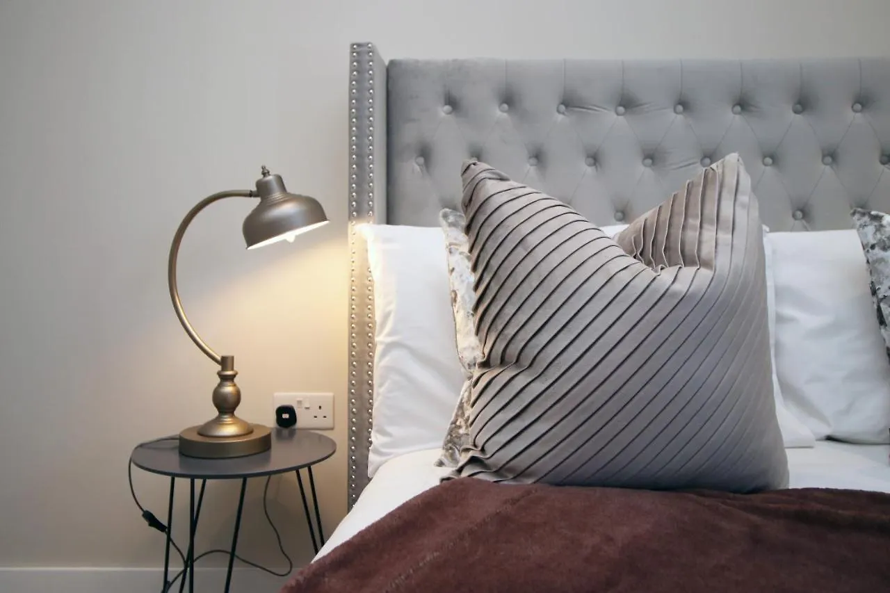 Casablanca Flat 4 By Mia Living Modern 2 Bedroom Apartment With Balcony Cardiff Storbritannien